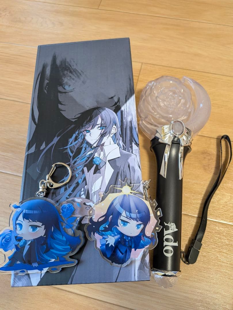 Ado　モナリザの横顔　ペンライト　+　おまけ