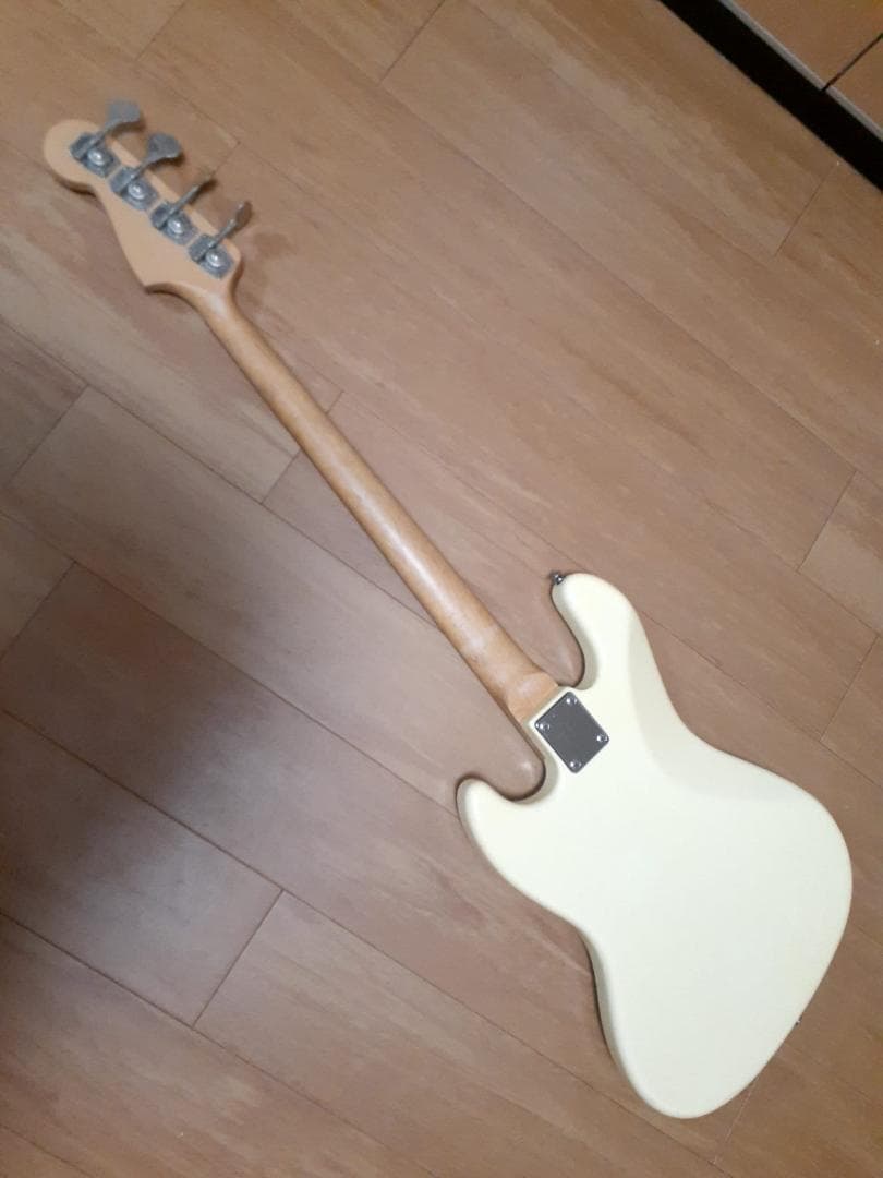 ベース GUITAR BASS BACCHUS JAZZ BASS