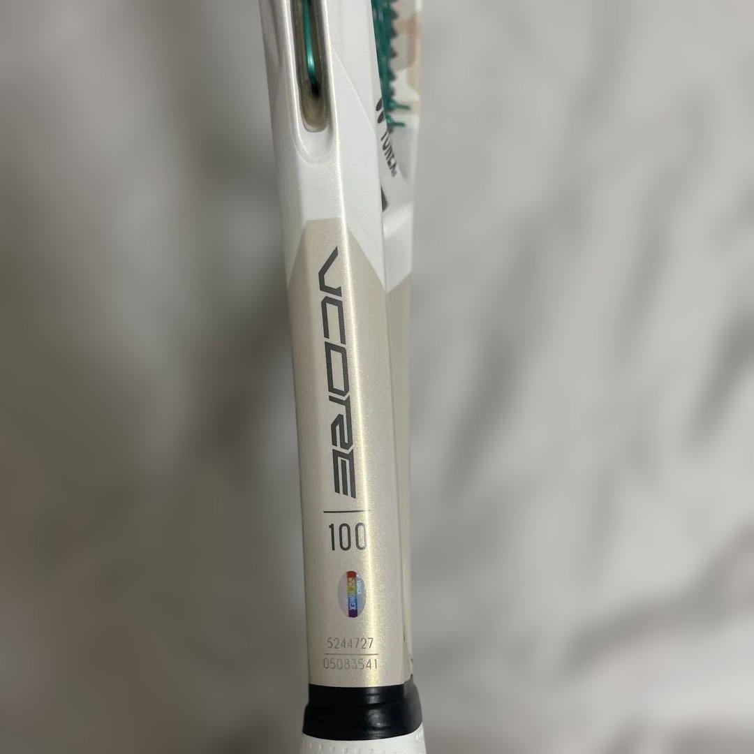 ヨネックス　VCORE100