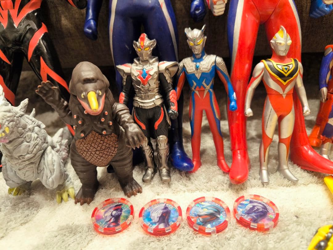 ​【豪華25点】希少ウルトラサウンドフィギュア4体 ＆ ソフビ・メダルまとめ売り