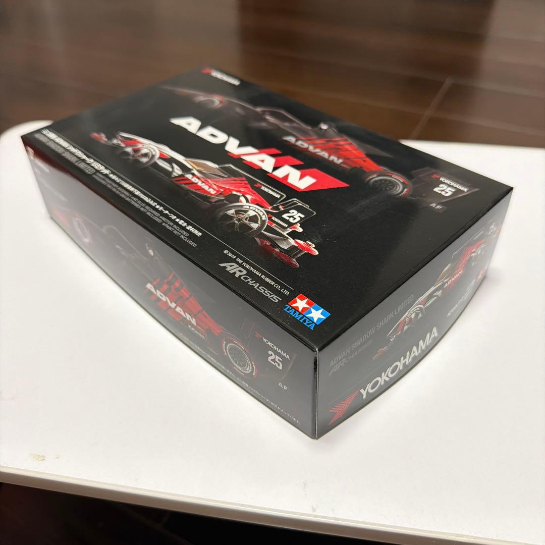 YOKOHAMA ADVAN SHADOW SHARK LIMITED ミニ四駆