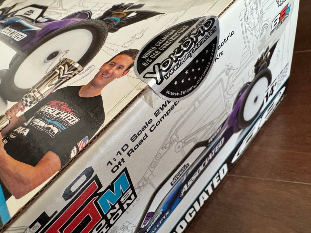 アソシB5Mチャンピオンズエディション新品未開封+ファクトリーライト（ジャンク）