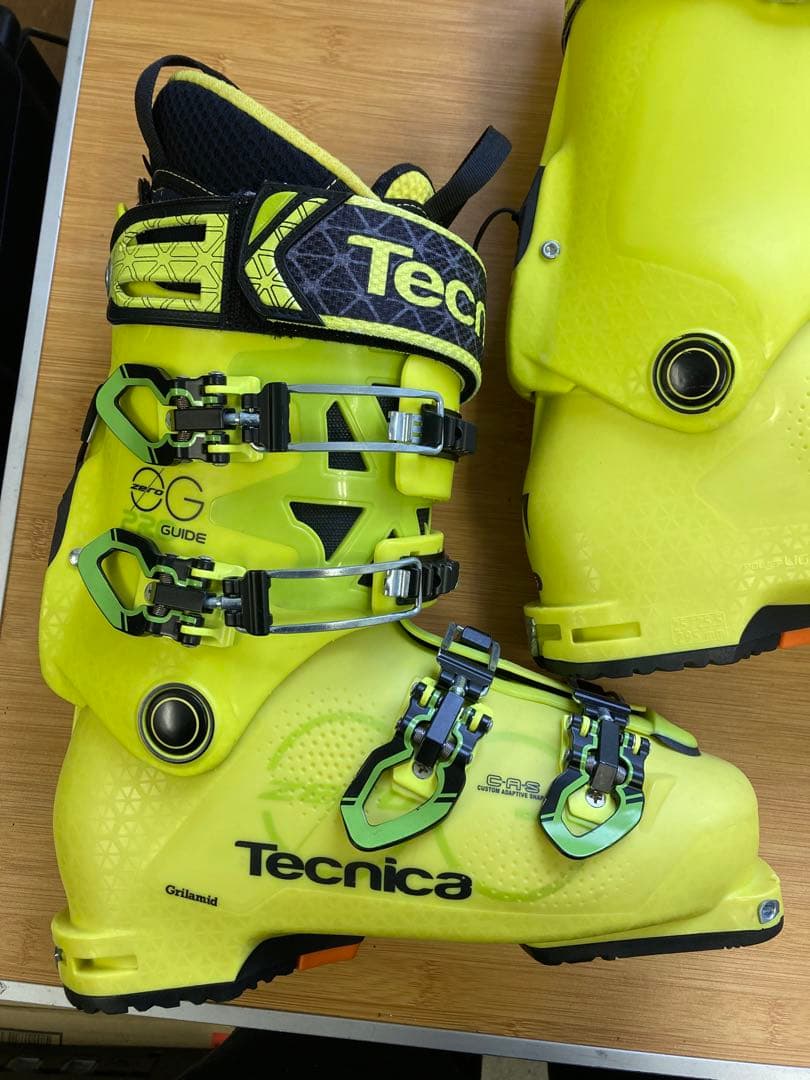 Tecnica Zero G Guide Pro スキーブーツ イエロー25.5