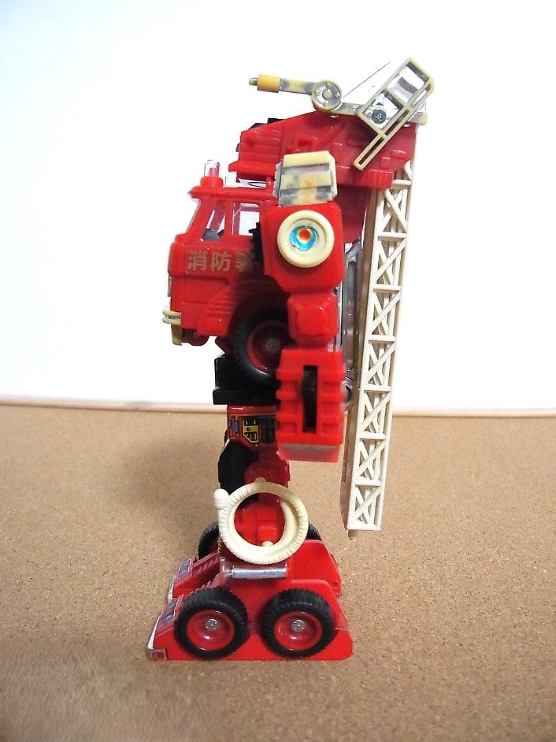 ジャンク　ダイアクロン　当時もの　カーロボット　消防自動車