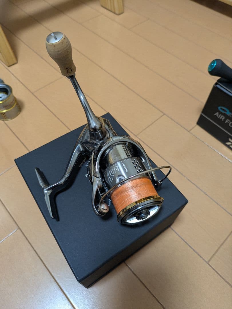 今月で出品取り消しシマノステラ2500SHG