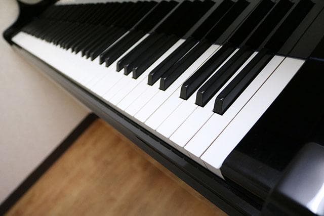 グランドピアノ【カワイ GM-1】販売