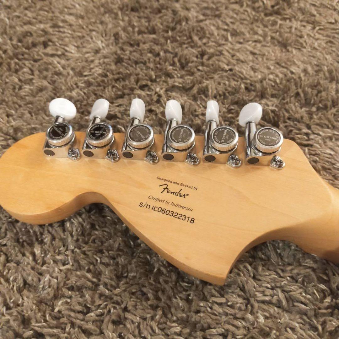 SQUIER エレキギター ストラトキャスタータイプ HELLO KITTY