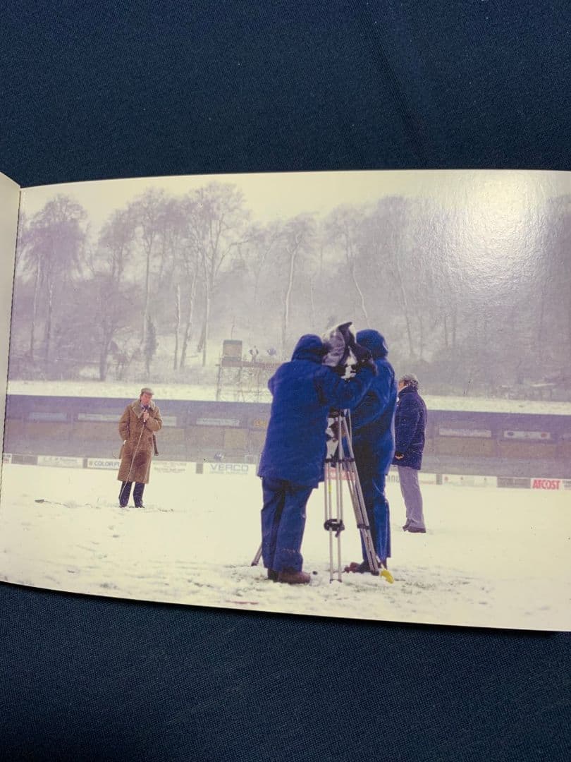 入手不可能MORE THAN A MATCH 郷愁の英国FOOTBALL写真集