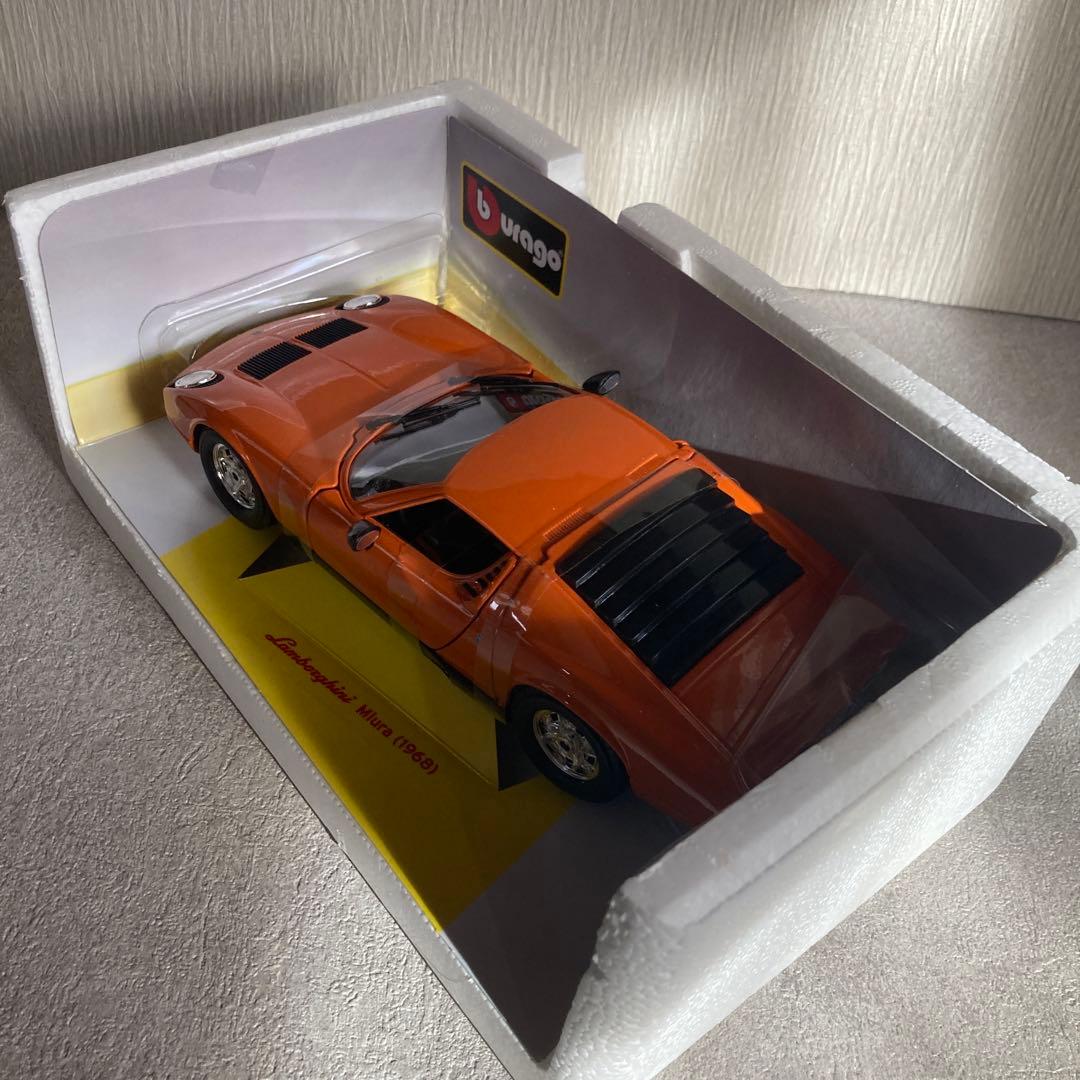 Bburago ブラーゴ　Lamborghini Miura 1/18 オレンジ