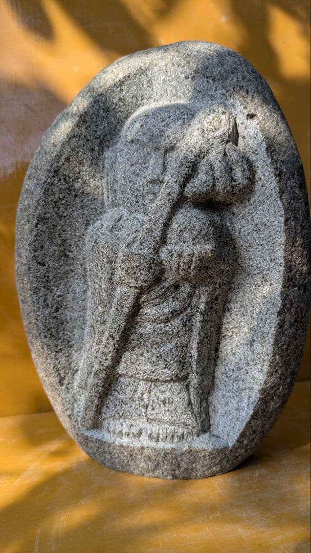 石仏、錫杖を持っ地蔵、地蔵菩薩、倉田辰彦作