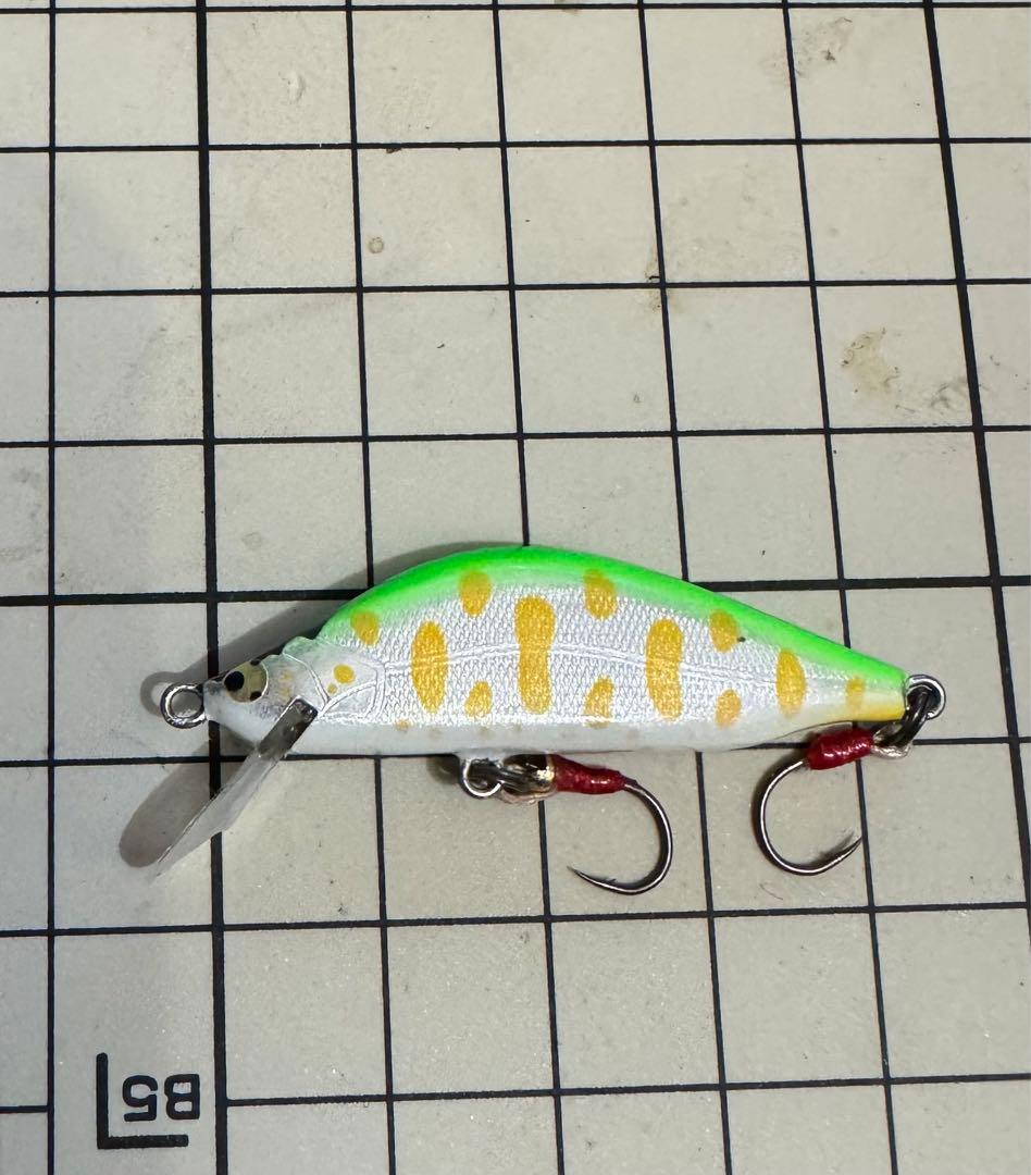 自作シングルフック　タングステンウェイト調整モデル