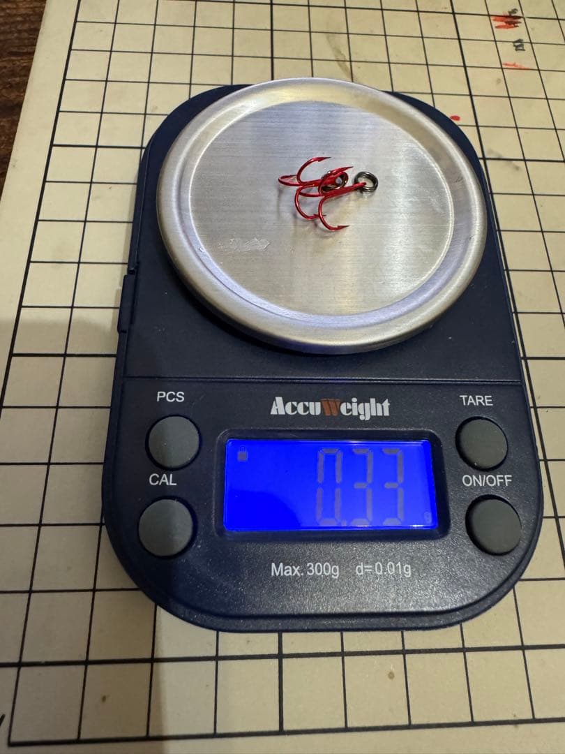 自作シングルフック　タングステンウェイト調整モデル