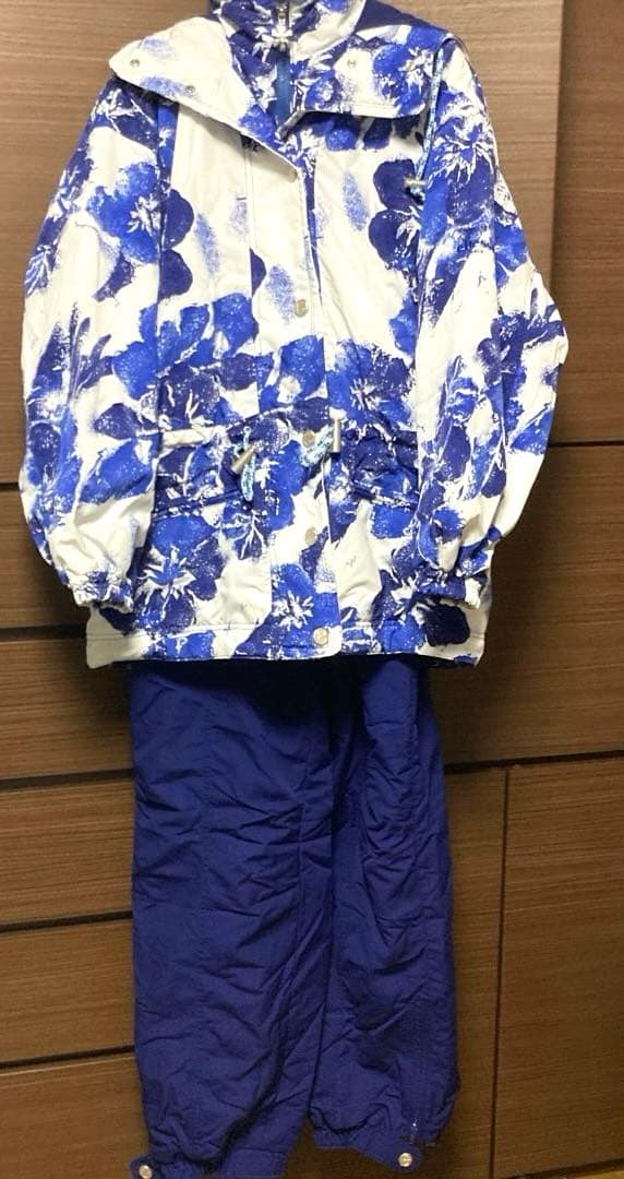 レディース　エレッセ　青白花柄スキーウェア 上下