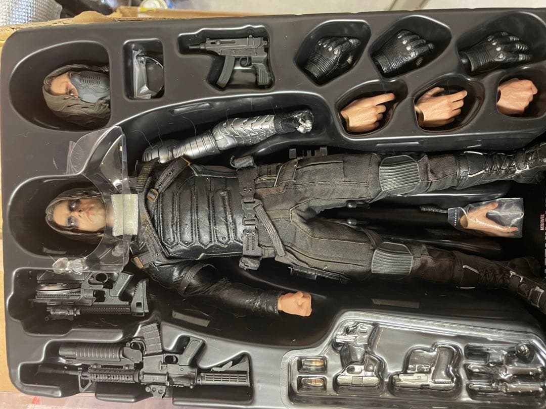 ホットトイズ　キャプテンアメリカ　ウインターソルジャー　開封品　ダメージ有り