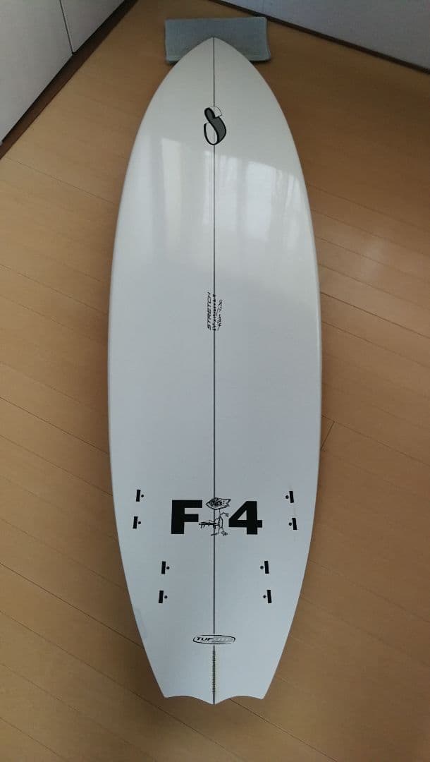 美品！6’1” ストレッチ F4 テイクオフ激速 サーフテック クアッド