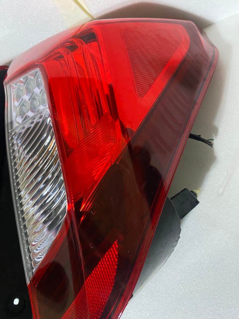 ホンダ フィット GK3 GK4 GK5 GK6 純正テールランプ 4点セット