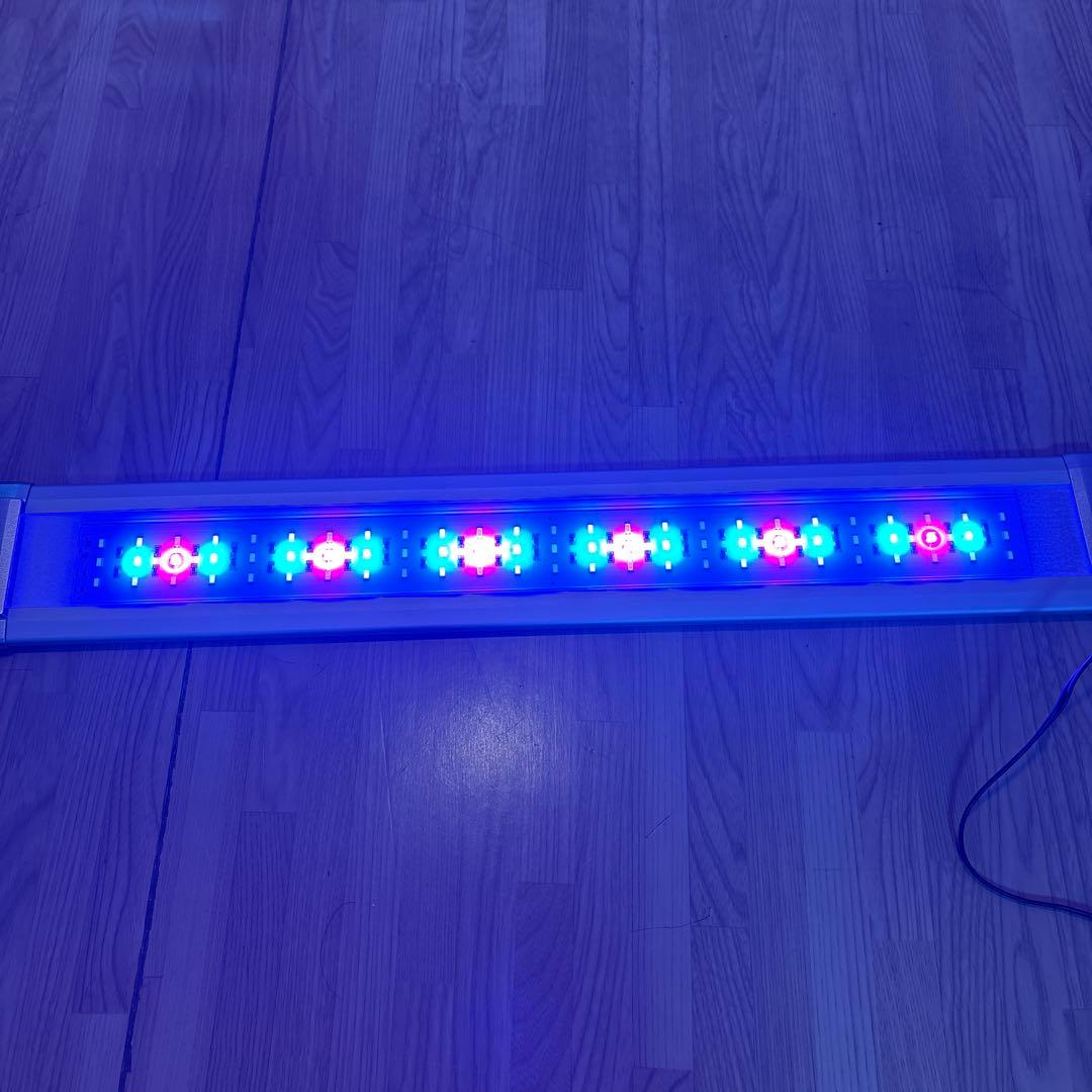 テトラ パワーLEDプレミアム60 (1900lm )