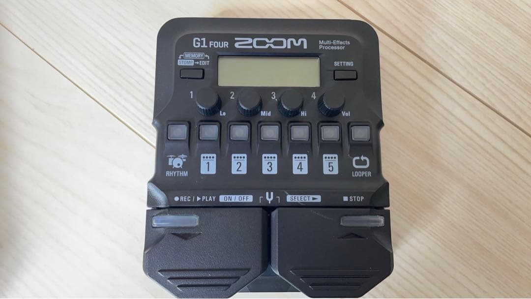 ZOOM G1 FOUR ギターエフェクター