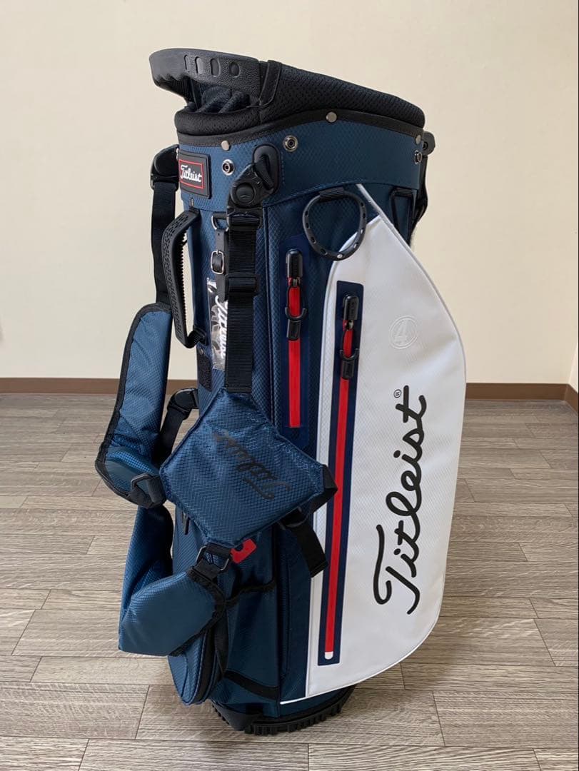 タイトリストPlayers 4 スタンド式キャディバック機能性豊かな14分割！