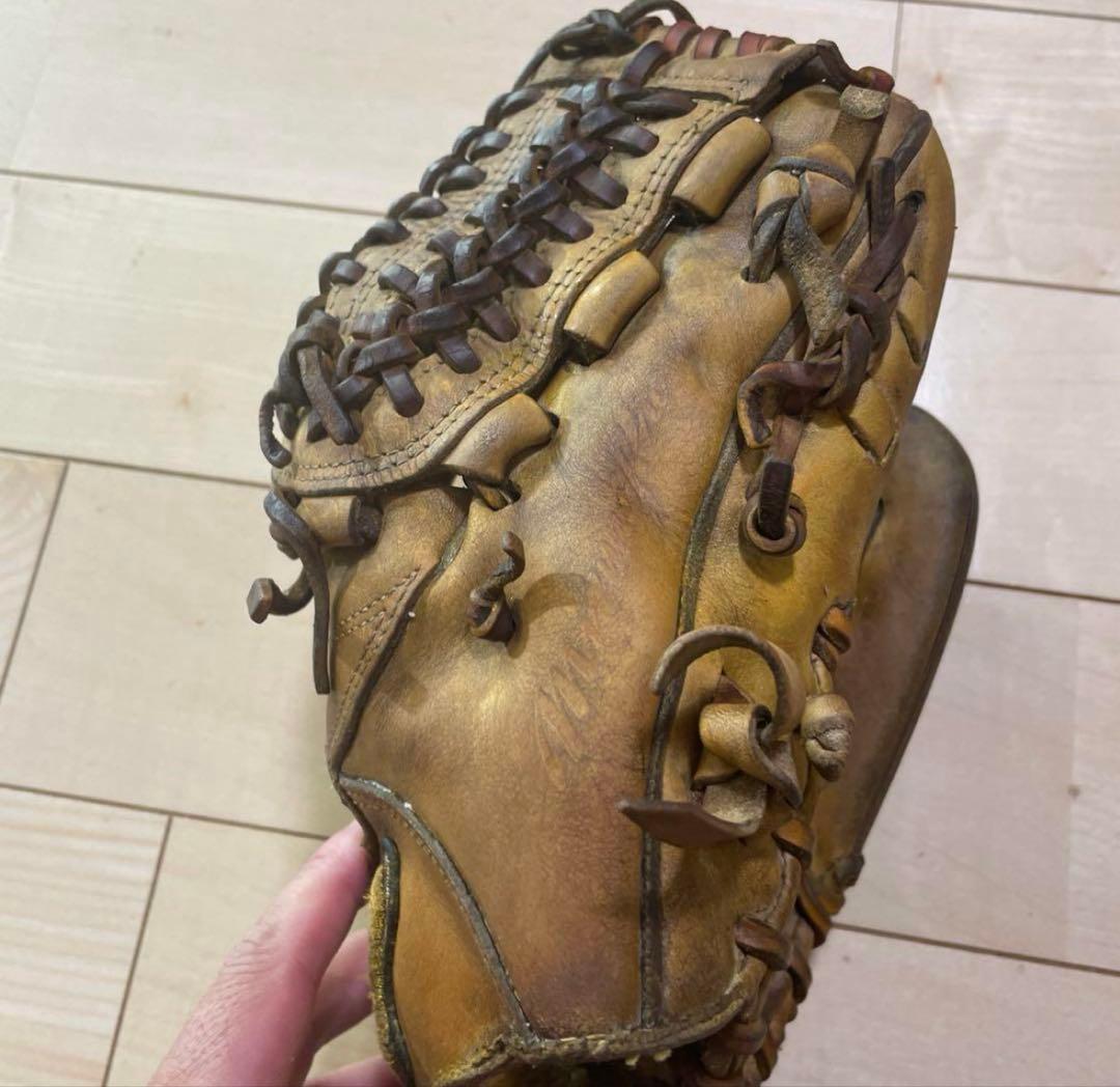 ミズノプロ硬式内野用ライトブラウン 右投げ