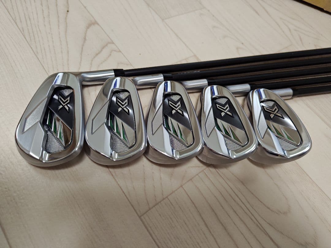 ゼクシオX アイアンセット2022　Miyazaki AX-2カーボンシャフト