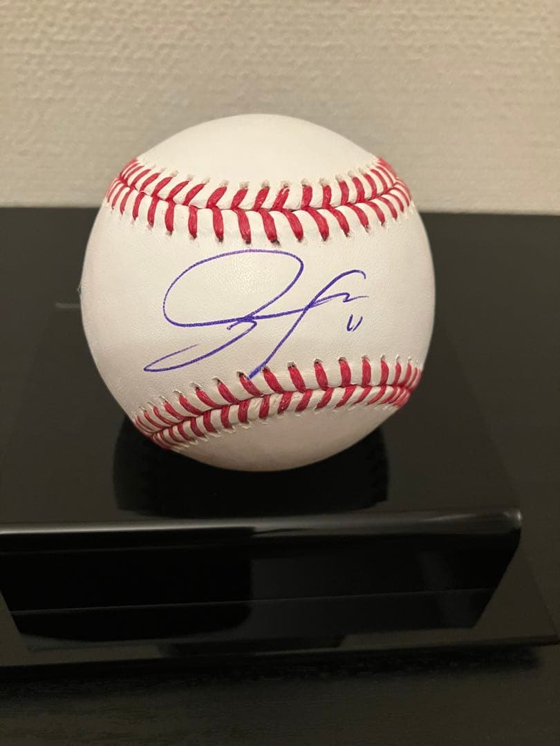 ドジャース 佐々木朗希　サインボール　ケース付 優勝　大谷 fanatics