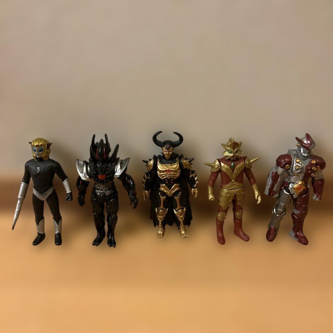 ソフビ 大量まとめ売り 129体セット