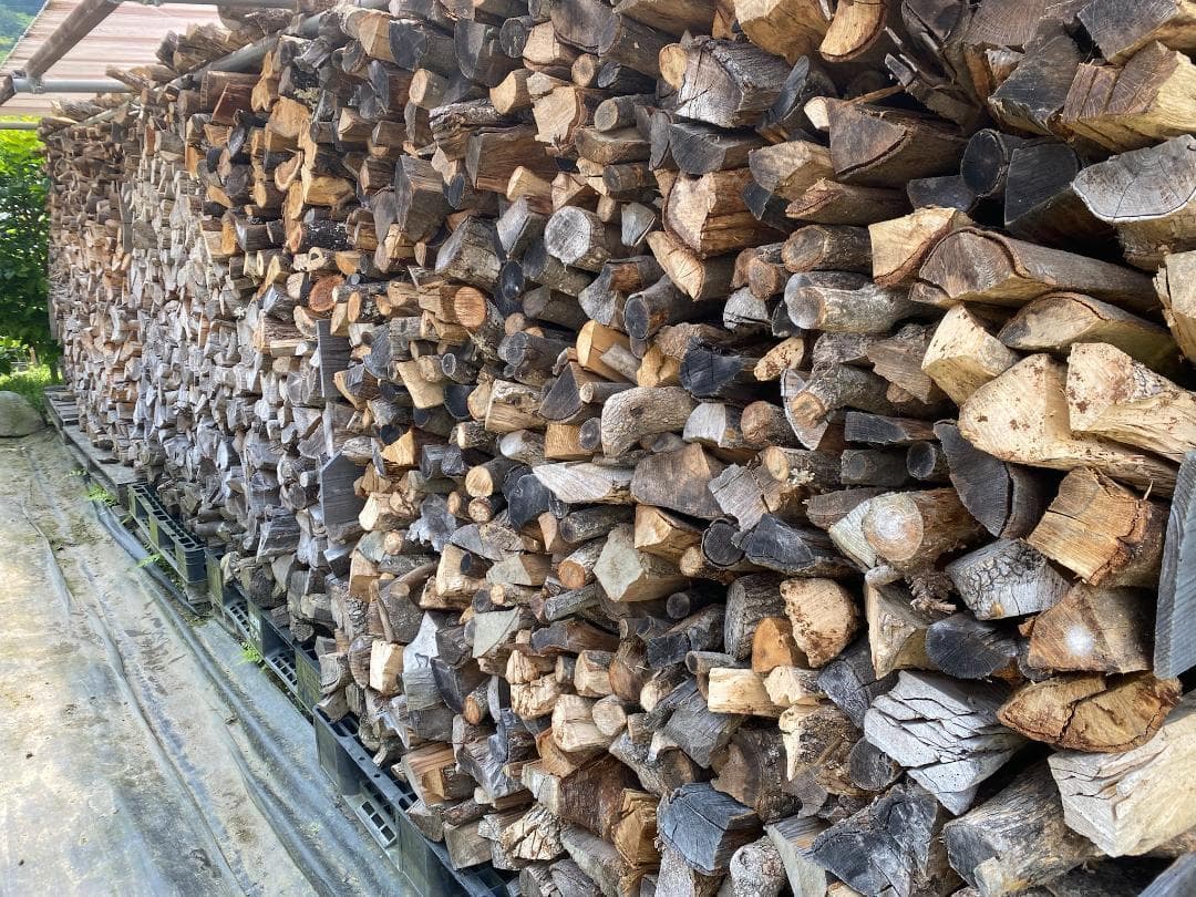 超激安！薪ストーブ用乾燥薪 広葉樹ミックス １㎥ お早めに！