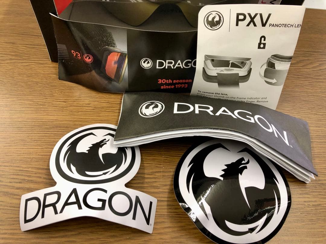 チョモ　新品未使用 DRAGON PXVスノーボードゴーグル