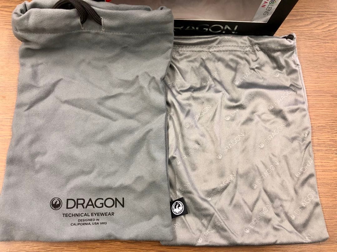 チョモ　新品未使用 DRAGON PXVスノーボードゴーグル