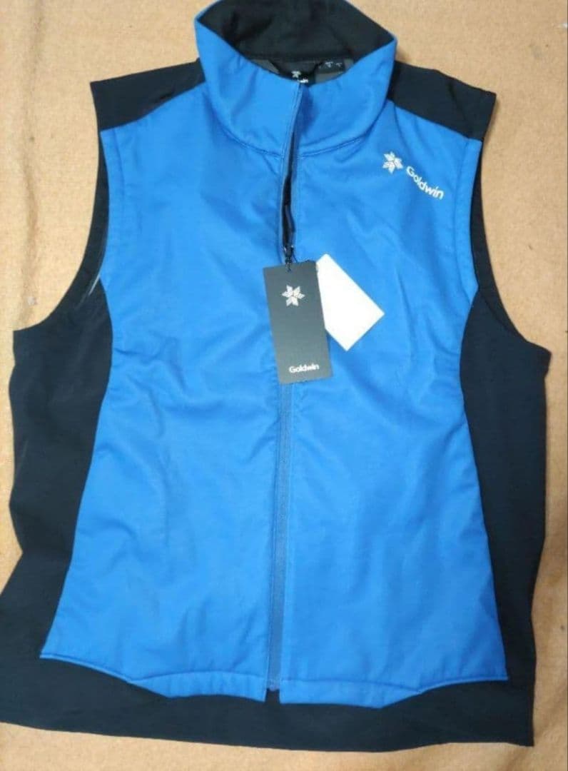 新品タグ付き 未使用保管品 ゴールドウイン GOLDWIN VEST