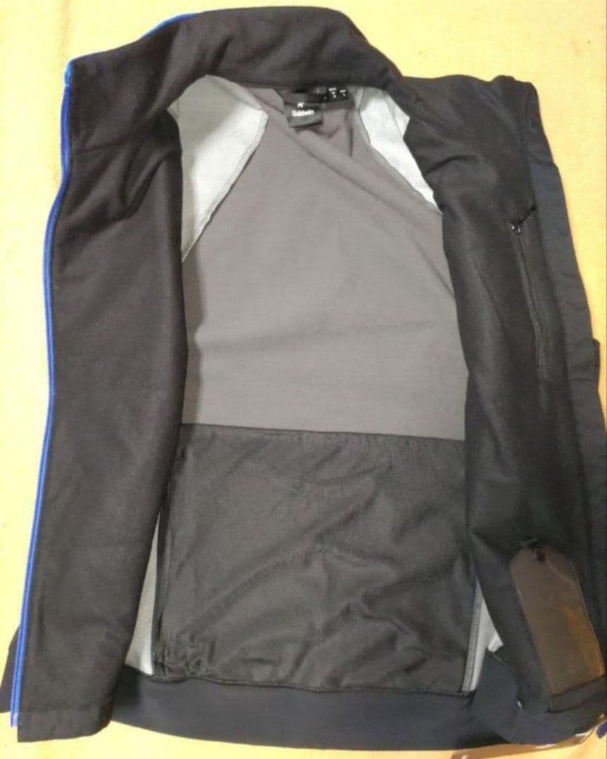 新品タグ付き 未使用保管品 ゴールドウイン GOLDWIN VEST