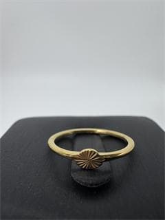 《日本製18金》K18ゴールドリング 放射状彫刻 細身 9号 即日発送