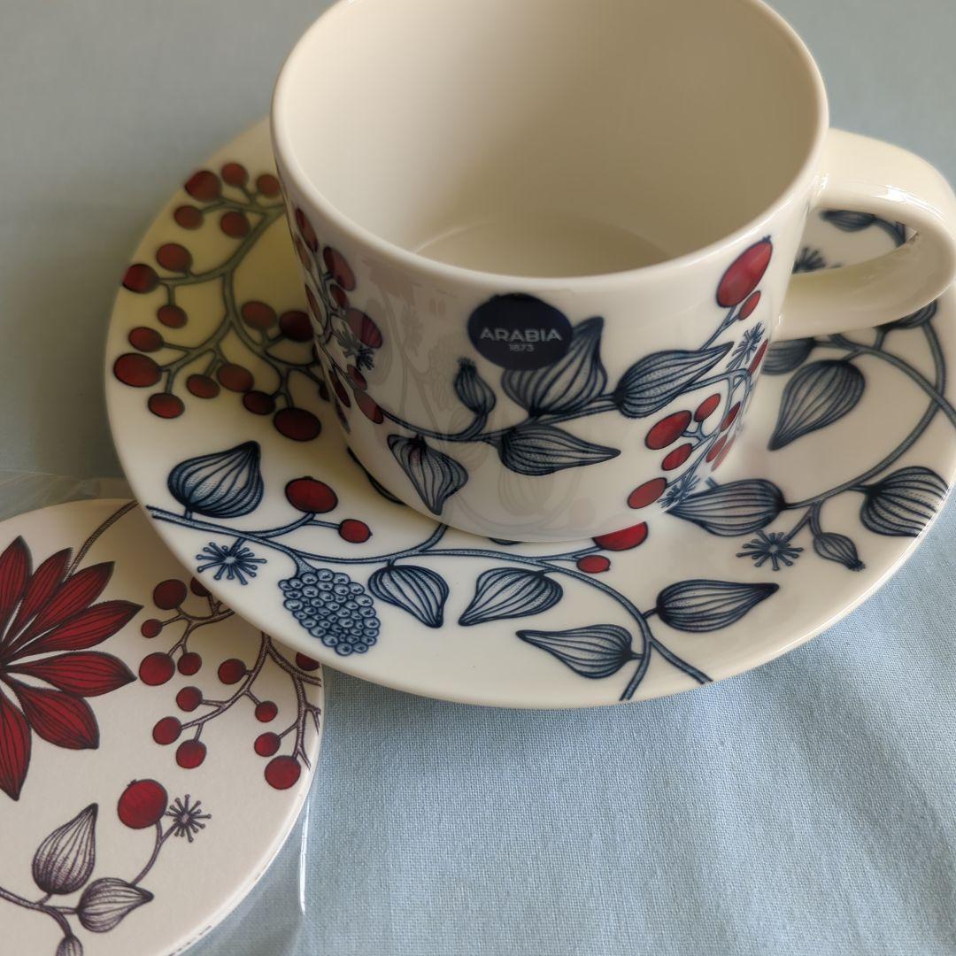 〈新品〉ARABIA Runo カップ&ソーサーセット おまけ付き