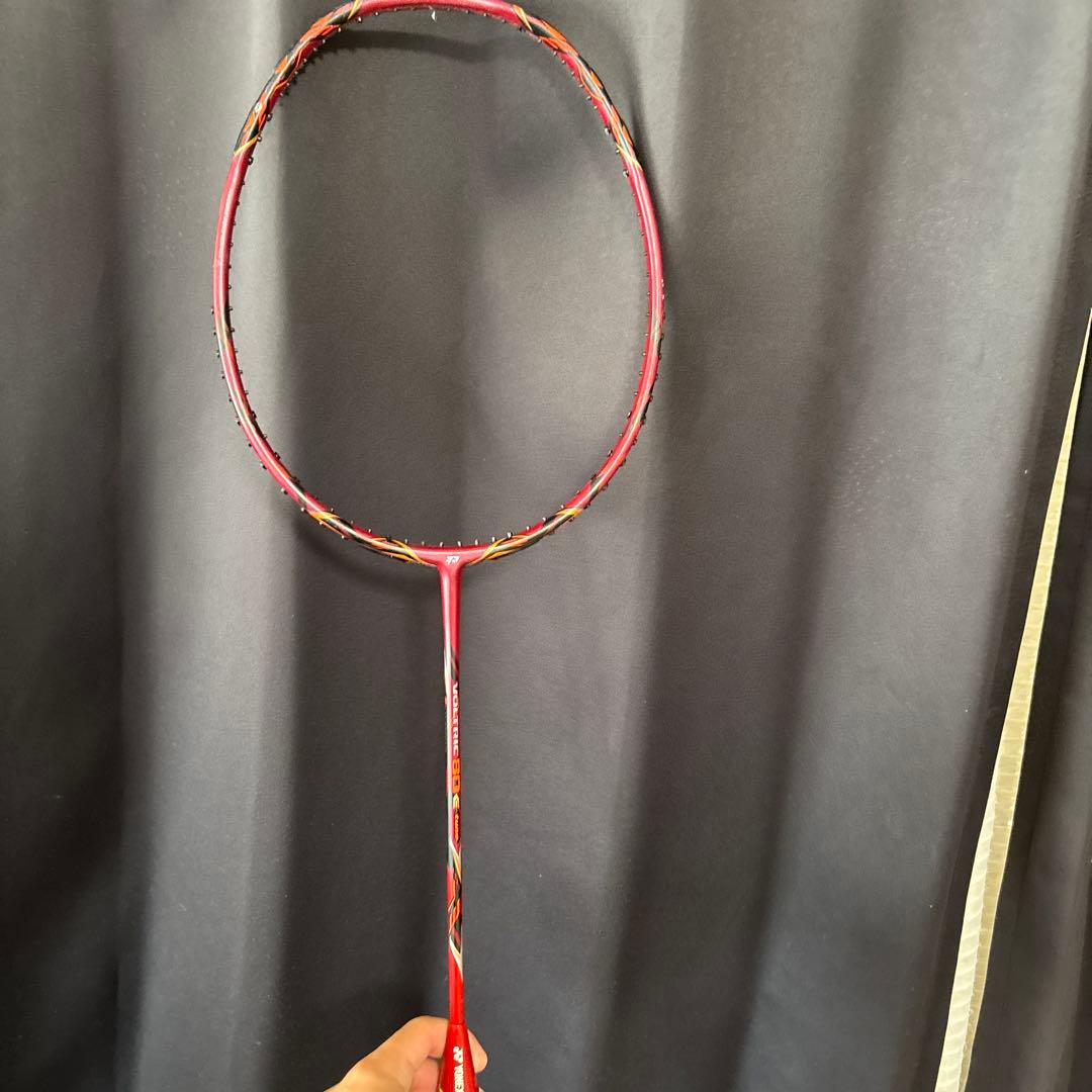 バドミントンラケット。 ボルトリック80イーチュン　3U 5です。