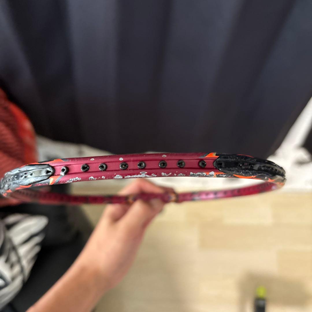 バドミントンラケット。 ボルトリック80イーチュン　3U 5です。