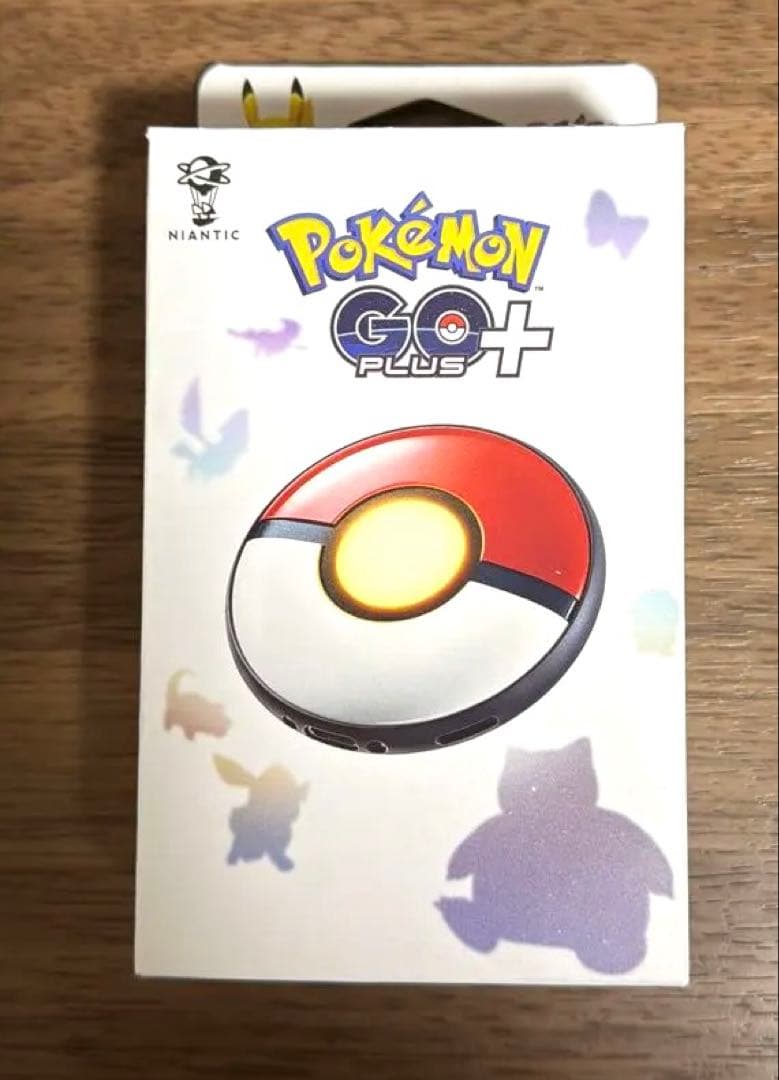 美品　正規品　ポケモンGO Plus＋ おまけ品あり 充電ケーブル社外品付属