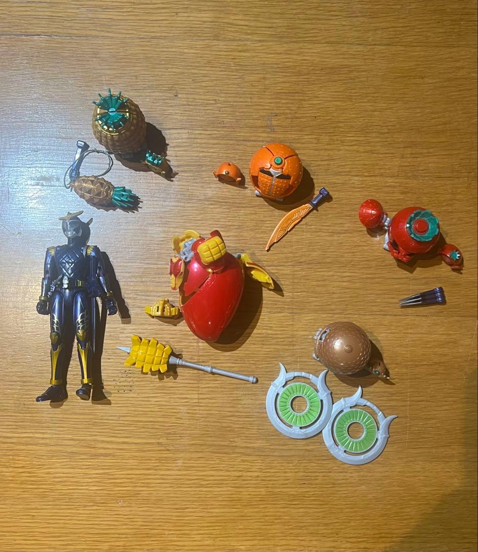 仮面ライダー鎧武　アームズチェンジシリーズ 本体1体　アームズチェンジ５点セット