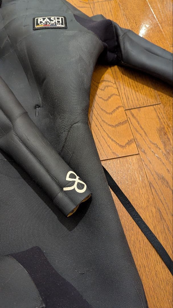 【お値下げ】RASH サーフィン　オーダーウェットスーツ　 ブラック