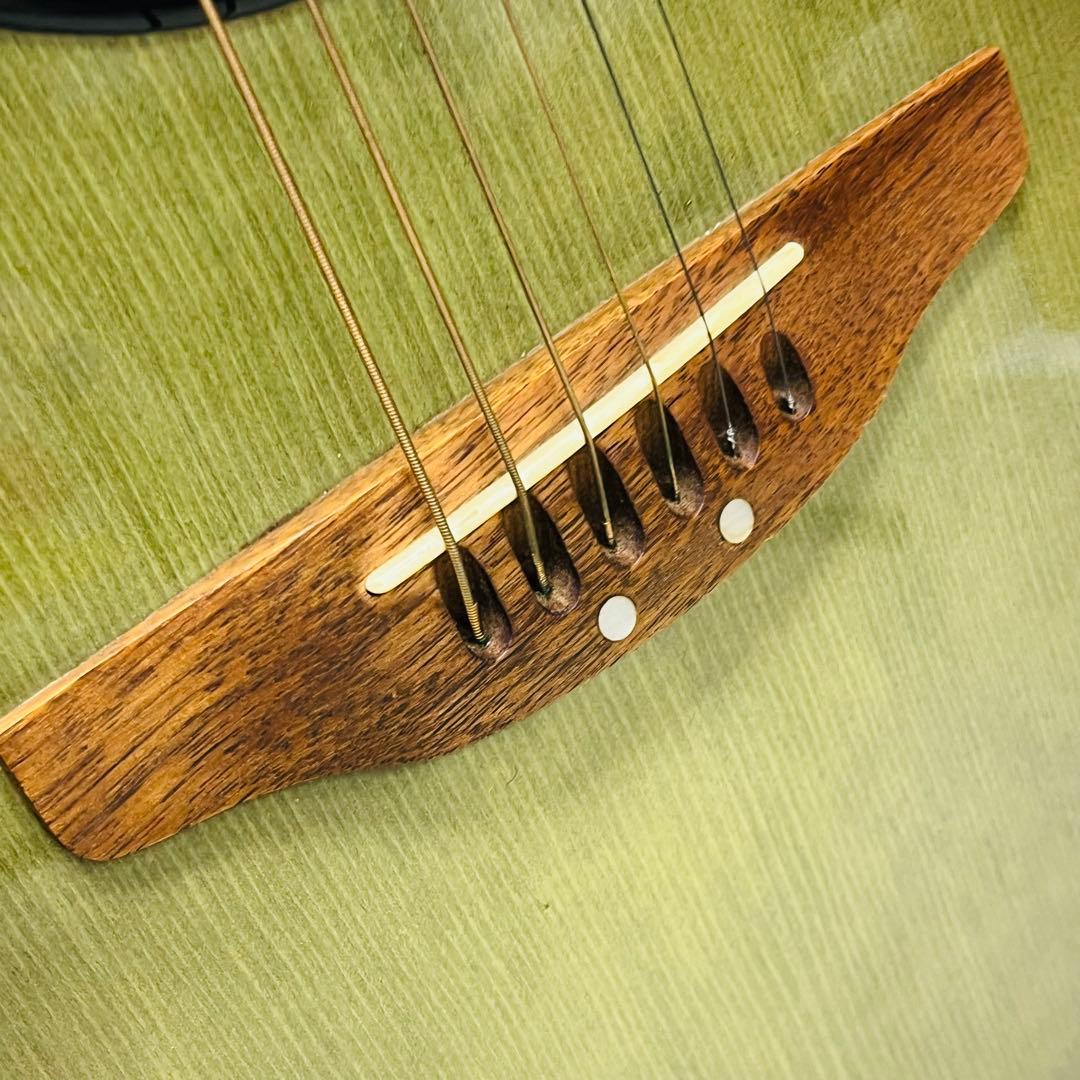 Celebrity by Ovation カッタウェイ エレアコ CC57