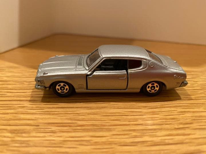 超希少/トミカ /日産/ブルーバード/2000GT-X/イケダ別注