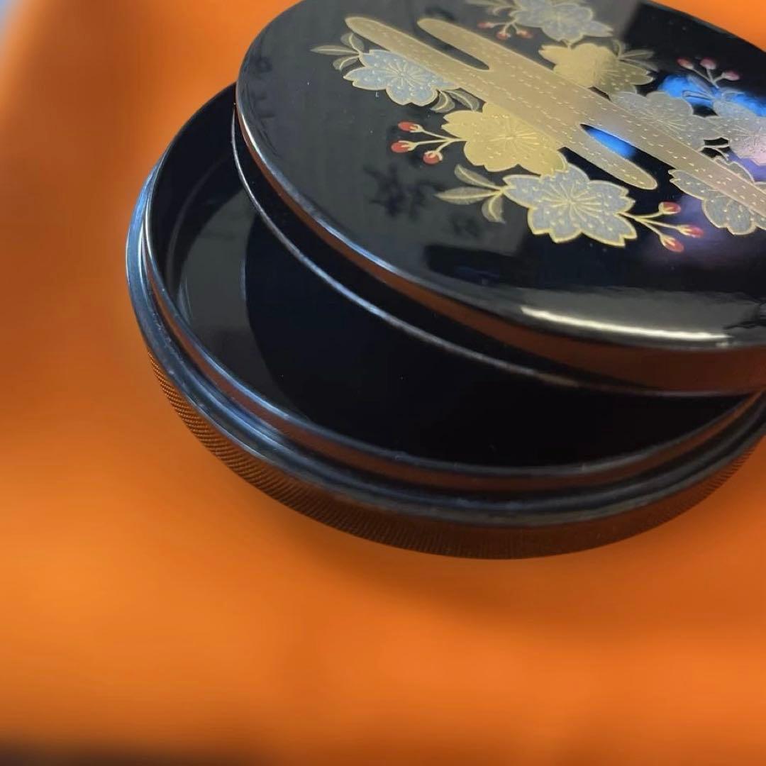 桜蒔絵　乾漆香合　一心斎作