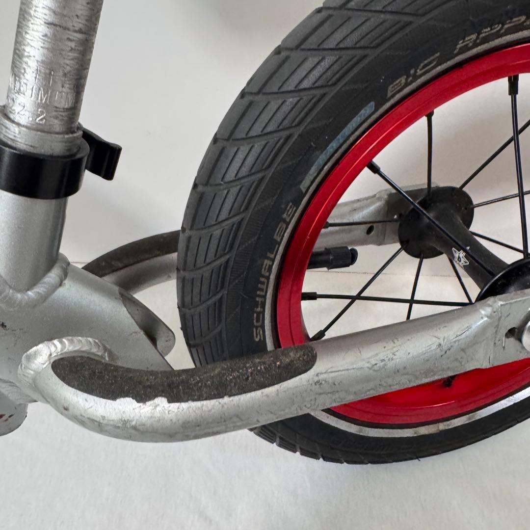 ストライダープロ　シルバー　カスタム　ランバイク　ゴムタイヤ付