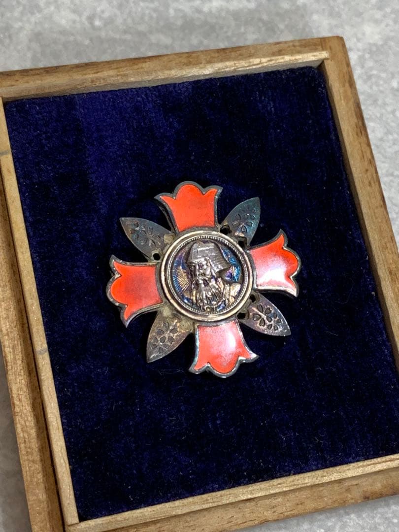 軍人傷痍記章 戦闘や公務で傷病を負った軍人や軍属に授与された記章 木箱付き