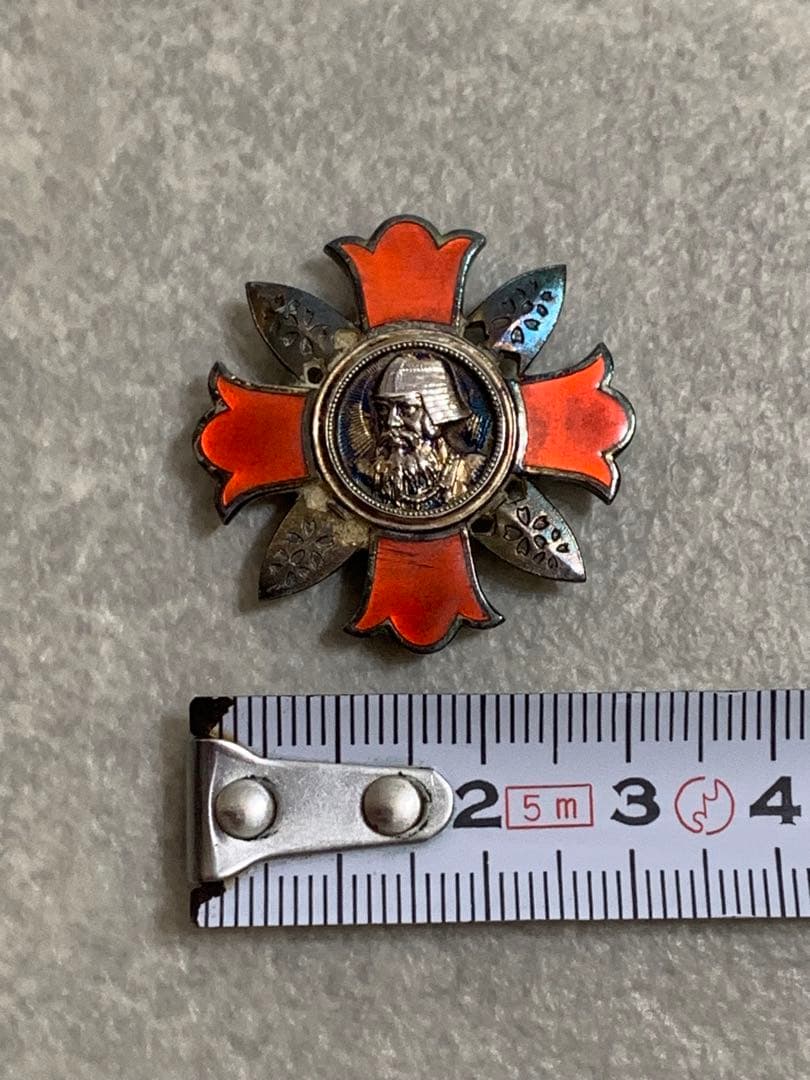 軍人傷痍記章 戦闘や公務で傷病を負った軍人や軍属に授与された記章 木箱付き