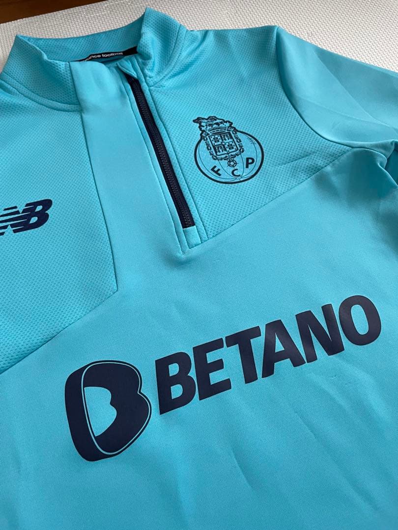 【美品・正規品】FC ポルト 2023-2024 トレーニングトップ