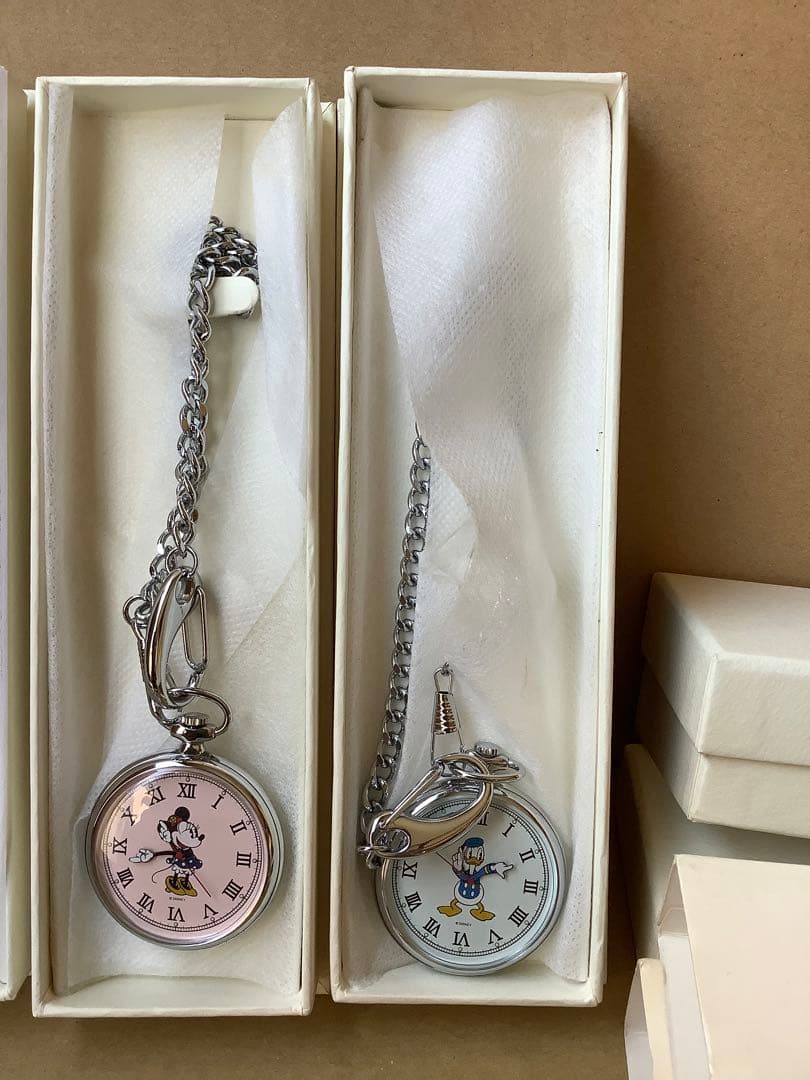 ディズニー　ミッキー・ミニー ドナルド　懐中時計 4個セット