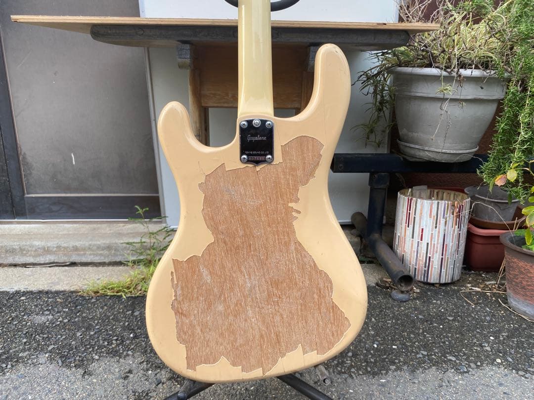 guya tone 型番不明　エレキベース　ビザールベース