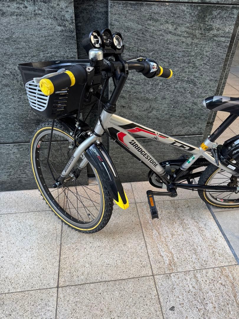 引き取り限定　ブリヂストン　クロスファイヤージュニア　22インチ