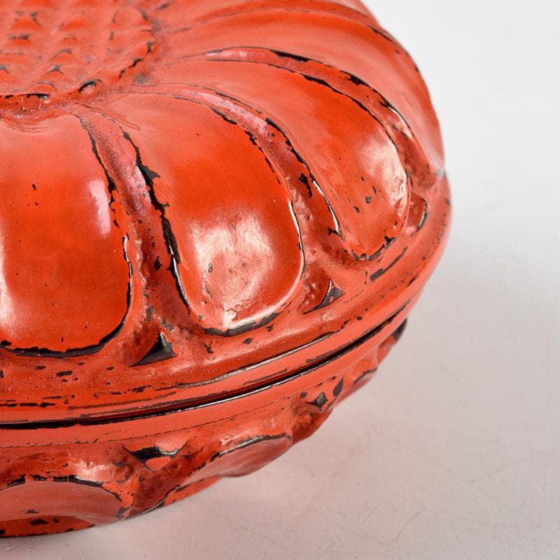 茶道具　鎌倉彫　橘屋友七作　菊形香合　共箱　V　8756